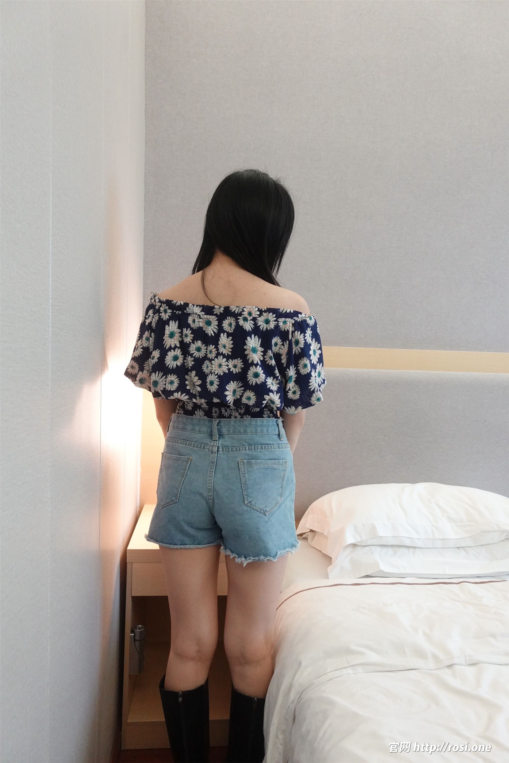 ROSI写真 2022.01.25 NO.3704